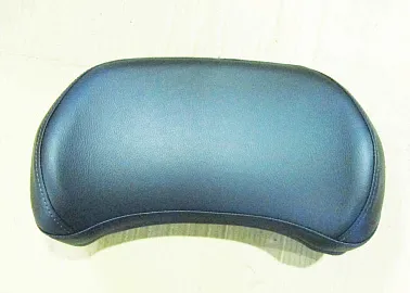 Спинка седла пассажира 682500-800-0000 (нужны крепления JU060955, JU060956)